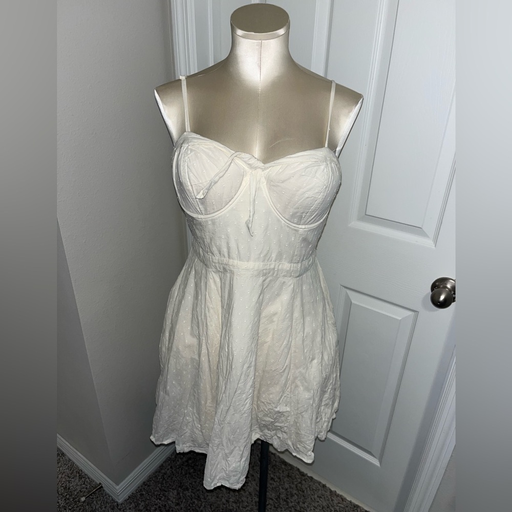 Vintage off White cotton sweetheart neckline Backless sundress w/pockets